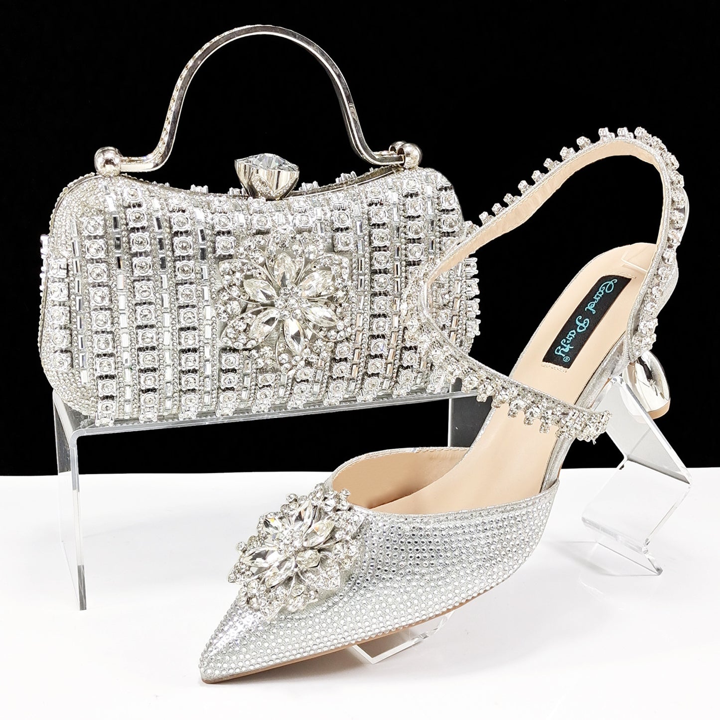 Sexy Damenschuhe und Taschen Anzug Bohrer Schnalle Blume dekorative Knöchel Bohrer Kette mit harter Kupplung