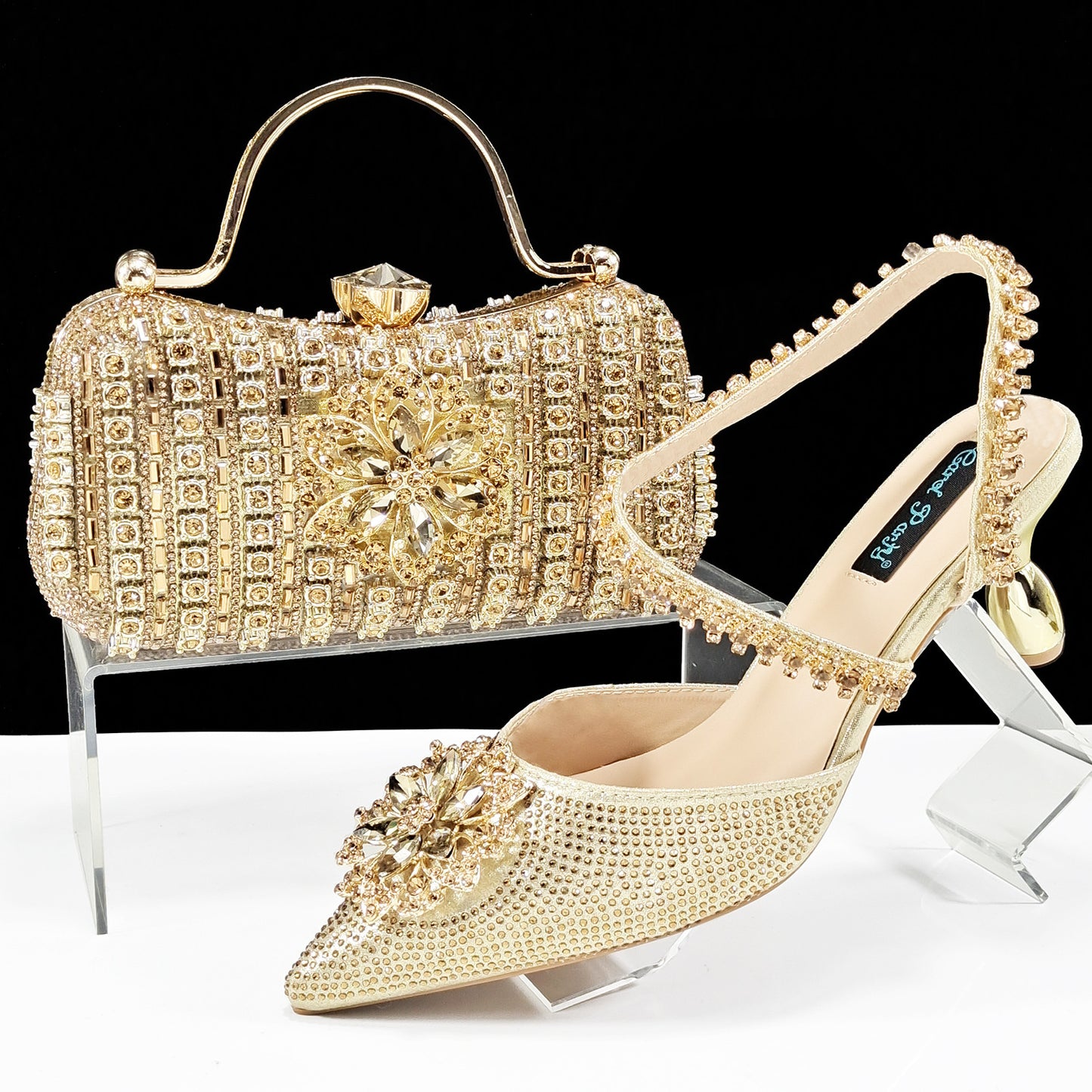 Sexy Damenschuhe und Taschen Anzug Bohrer Schnalle Blume dekorative Knöchel Bohrer Kette mit harter Kupplung