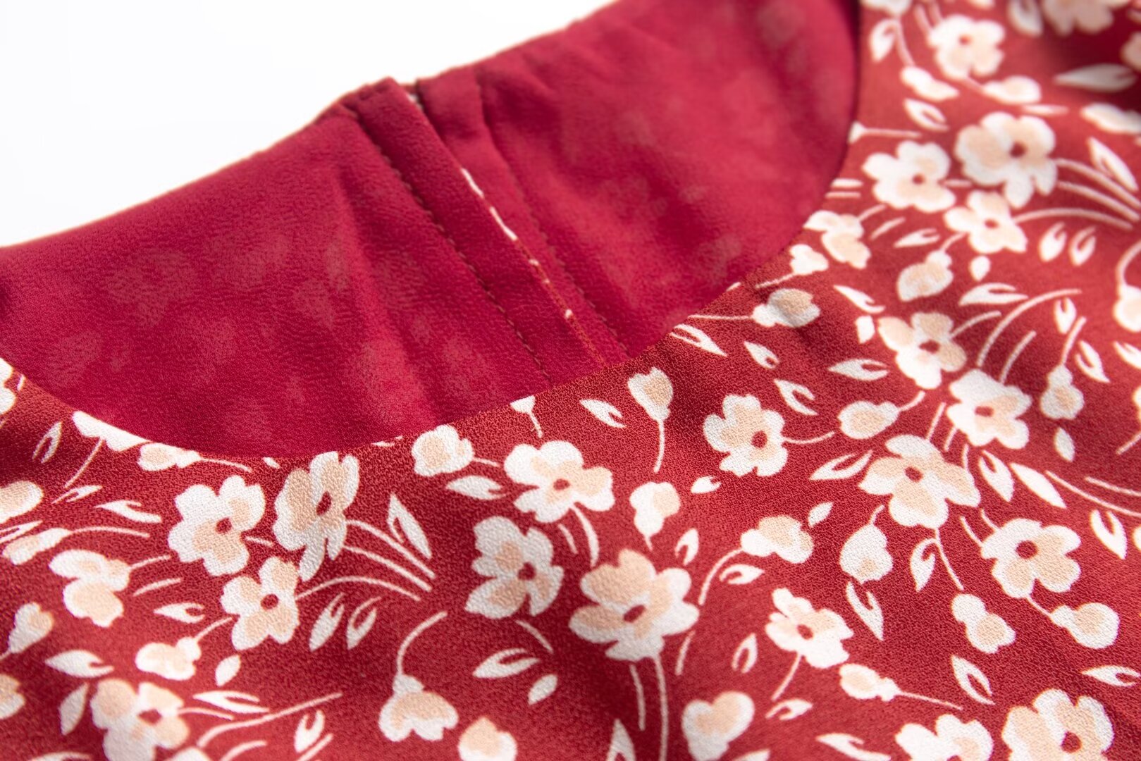 French Holiday Red Bottom Floral Round Neck Tight Waist Split Dress Summer Sexy Backless Midi Dress
