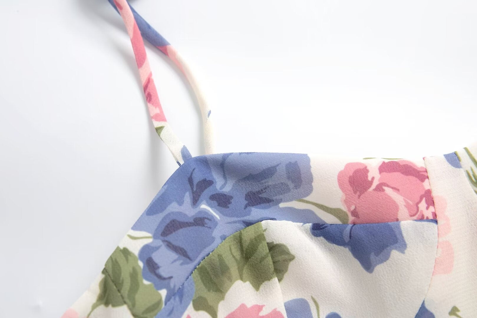French Gentle Floral Print Cami Dress Summer Design Tight Waist Slim Pleated Split Dress
